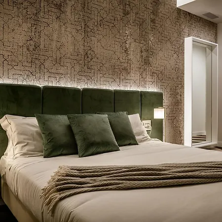 Birkin Marina Πανσιόν 4*